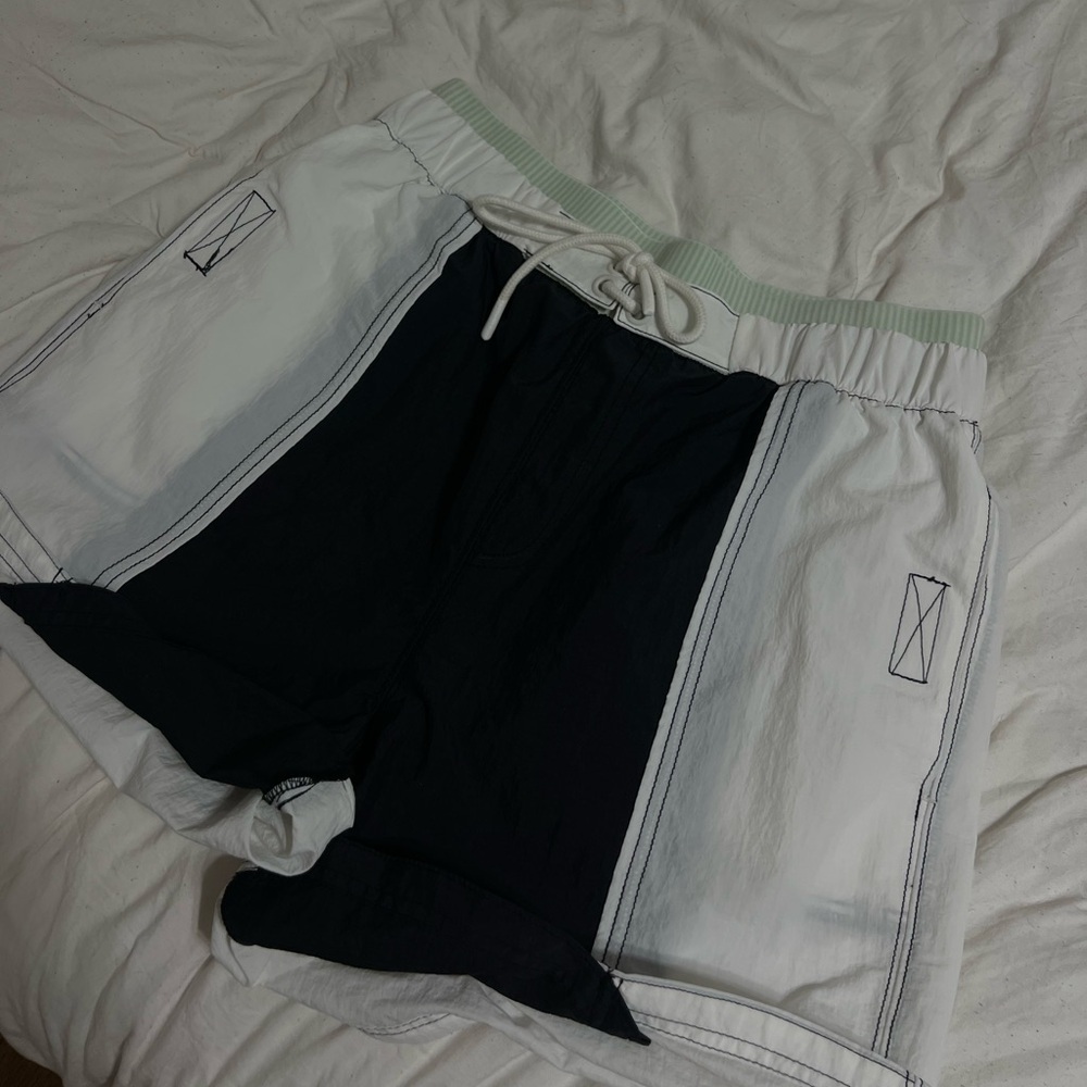 FREE PEOPLE movement shorts - Picture 8 of 16